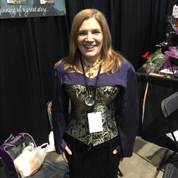 Bekah's Closet - Picture 4 of 11